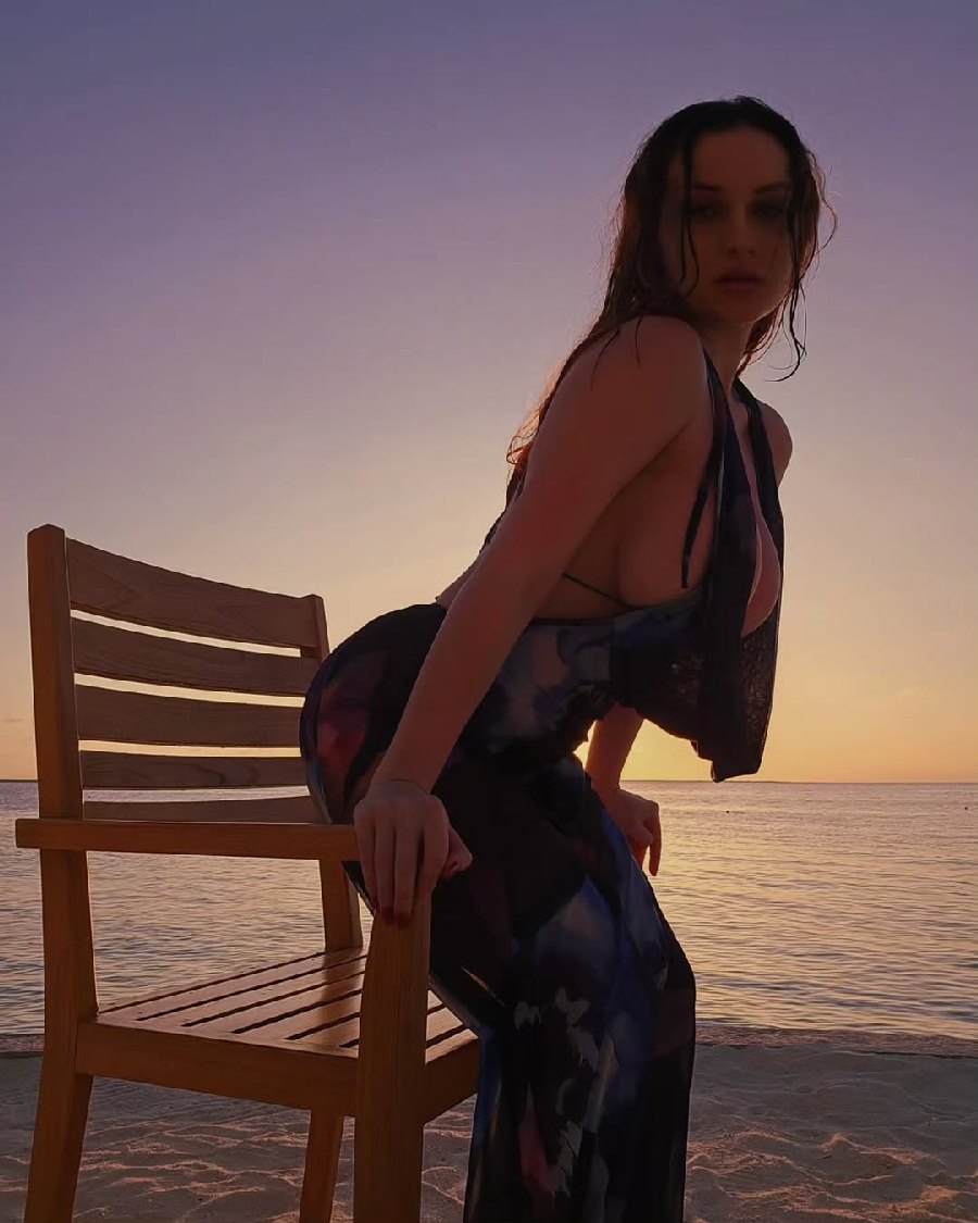 Sexy girl Miranda Faith nude in Ghaziabad