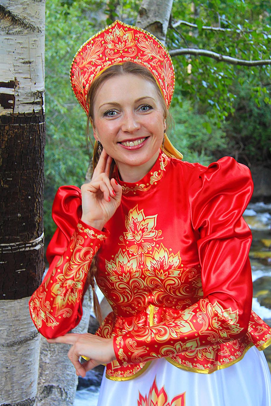 Women in Slavic costumes in Ghaziabad