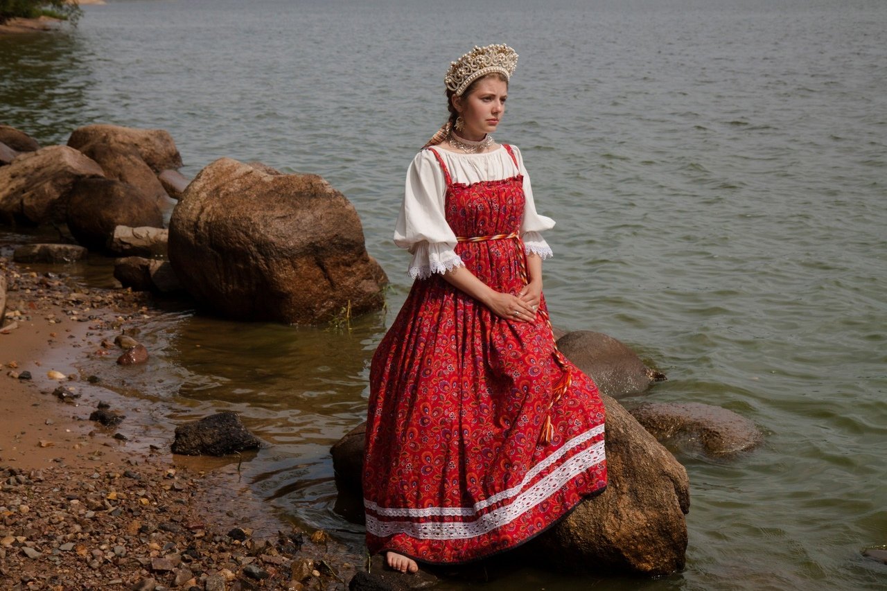 Women in Slavic costumes in Ghaziabad