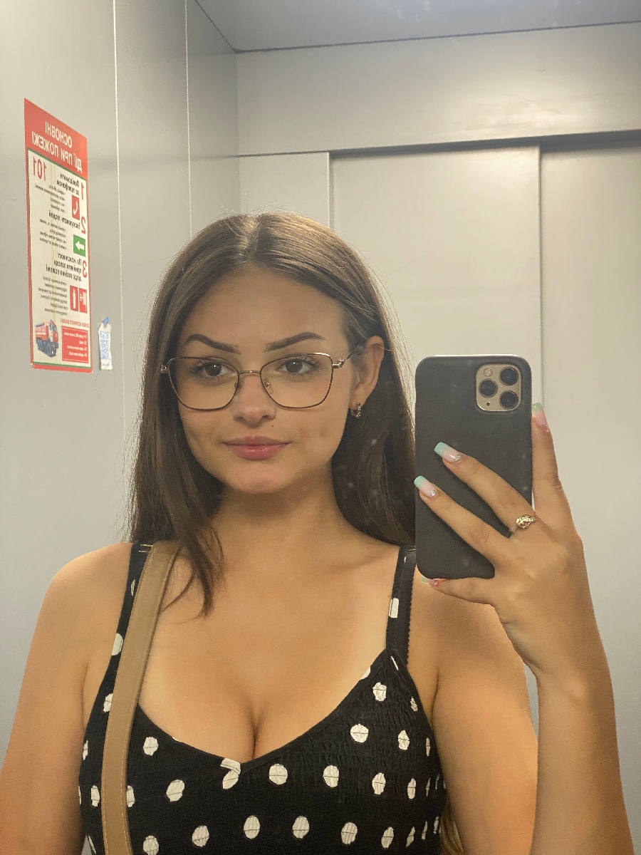 Sexy model Stacy in Ghaziabad